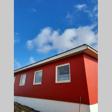 شقة The Red House Near The Sea Njarthvik المظهر الخارجي الصورة